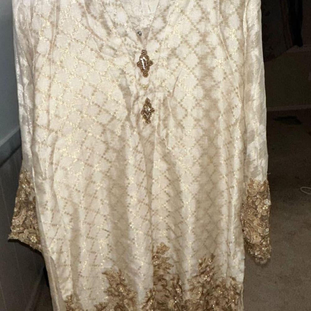 Elegant Cream and Gold Women's Kurta